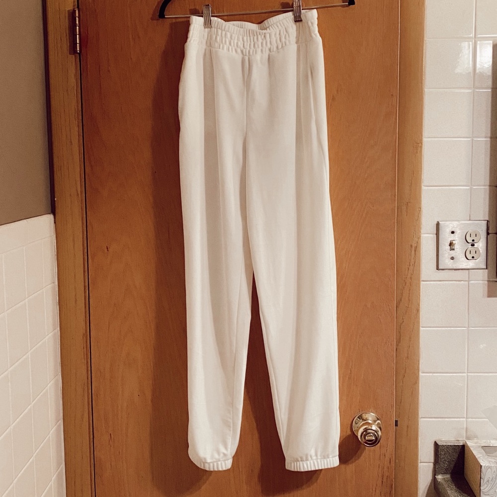 Forever 21 Cream Velour High Rise Joggers